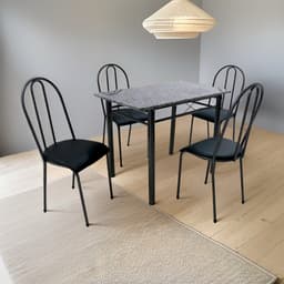 Conjunto de Mesa com 4 Cadeiras Ferry Preto