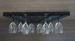 Porta Taças 30° Suporte de Parede Decorativo para Adegas Bar Preto Laca