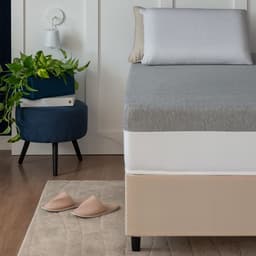 Cama Box Queen Bege com Colchão Guldi Dream Mola Ensacada (30x158x198) Cinza e Branco
