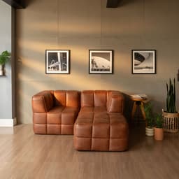 Sofá Guldi Popup com 2 Módulos Canto e Puff Corino Caramelo