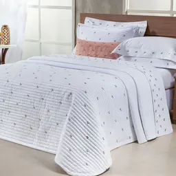 Kit Cobre Leito Bordado King Size Branco Micro Percal Peletizado 400 Fios 3 Peças