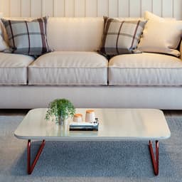 Mesa de Centro Retangular com Tampo de Vidro Roma Off White e Rosê Gold